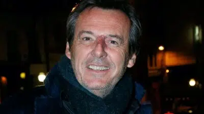 Jean-Luc Reichmann annoncé mort sur la Toile, l’animateur des 12 coups de midi réagit cash