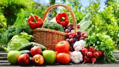 5 astuces pour éliminer efficacement les pesticides des fruits et des légumes
