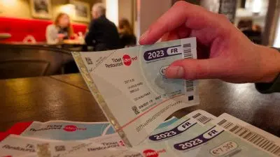 Les tickets restaurants en papier menacés de disparaître, voici pourquoi